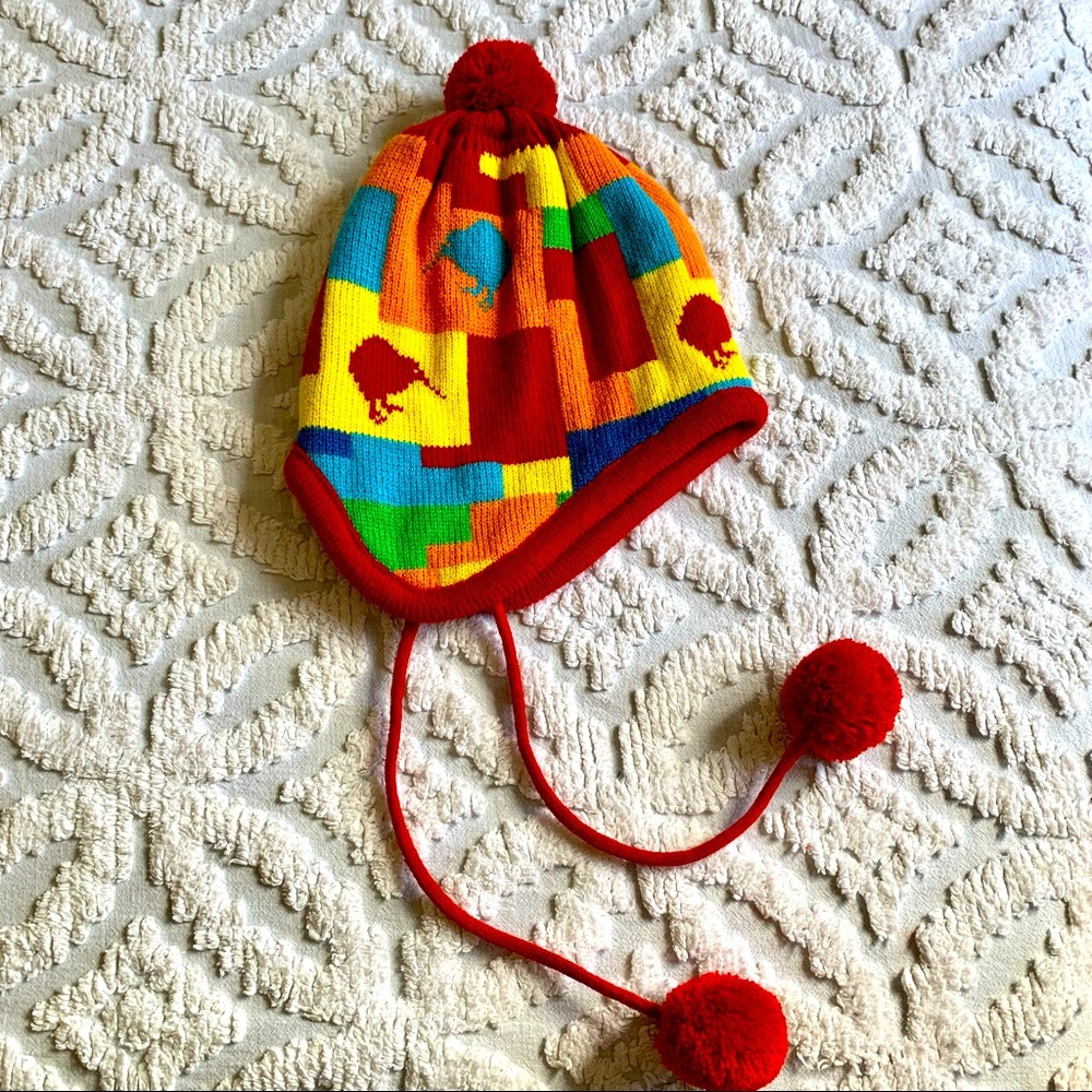 Kiwi bird Prokiwi International hat beanie knitted